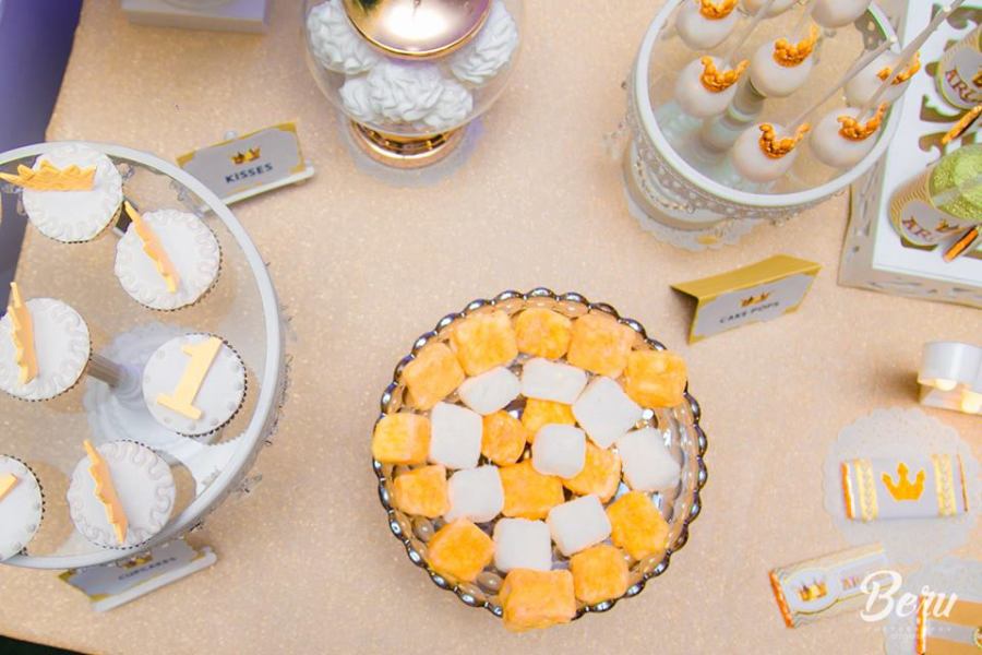 Fresh-Royal-Birthday-Party-Snacks