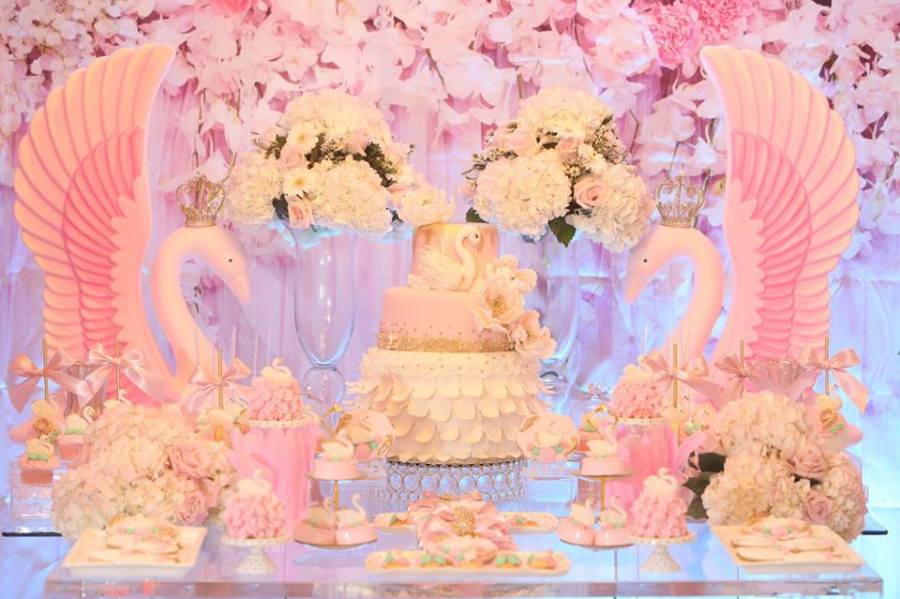 Pink-Swan-Themed-Birthday-Party-Snack-Table