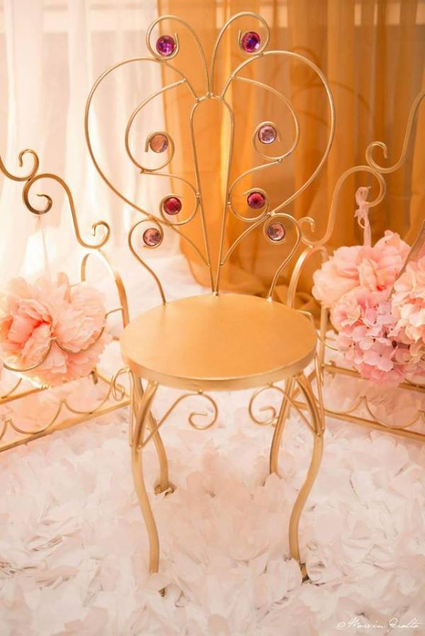 Blush Royal Birthday Celebration chair