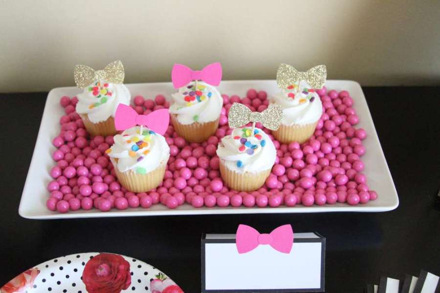 Brilliant-Kate-Spade-Inspired-Celebration-Confetti-Cupcakes
