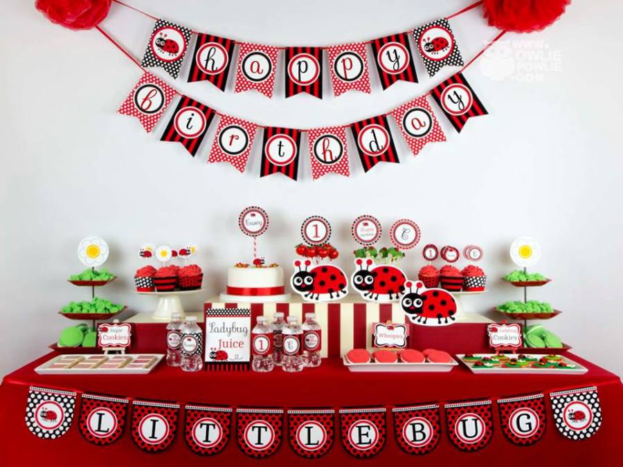 Ladybug-Spots-and-Stripes-Birthday-Party-Dessert-Table