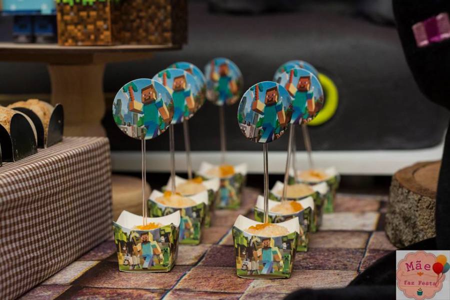 Modern-Minecraft-Birthday-Party-Cakepop-Cups