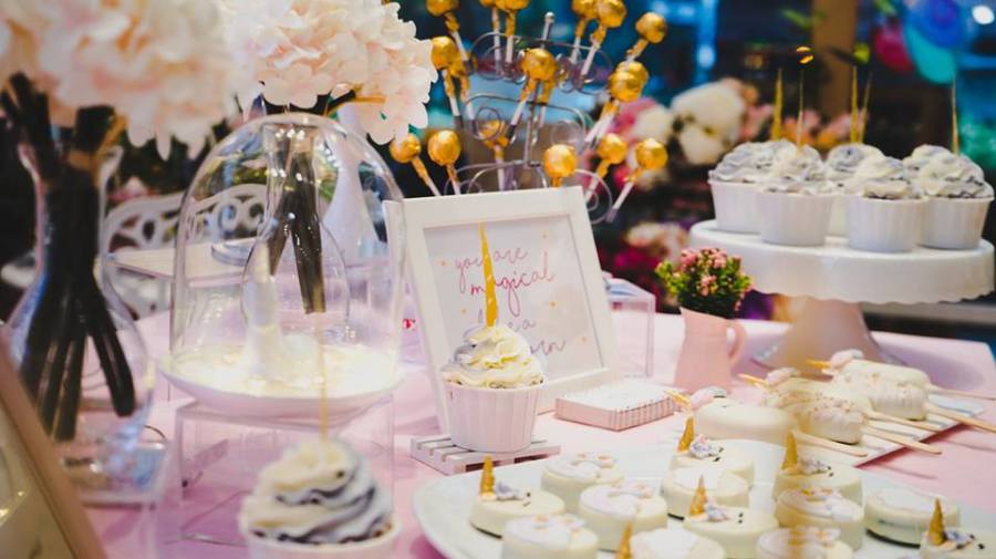 Unicorn-Full-Moon-Birthday-Party-Guest-Tables
