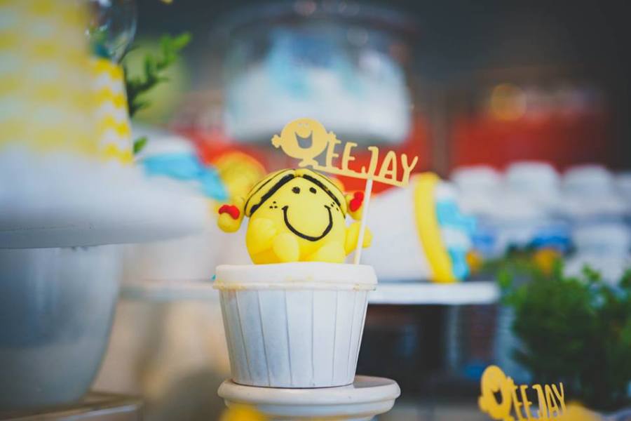 Mr-Happy-Birthday-Party-Cupcake