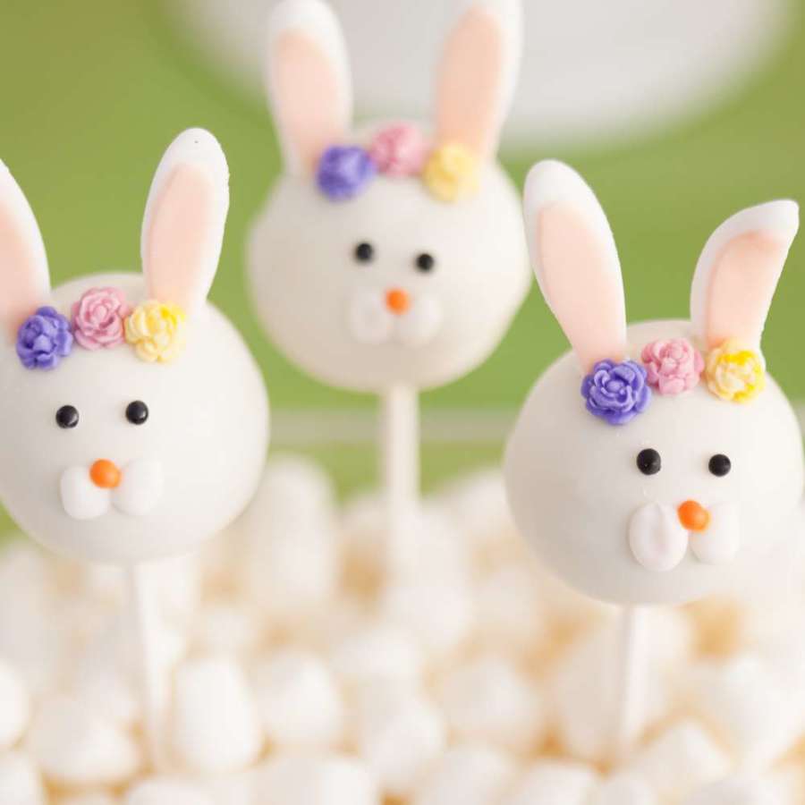 Springtime-Bunny-Party-White-Cakepops