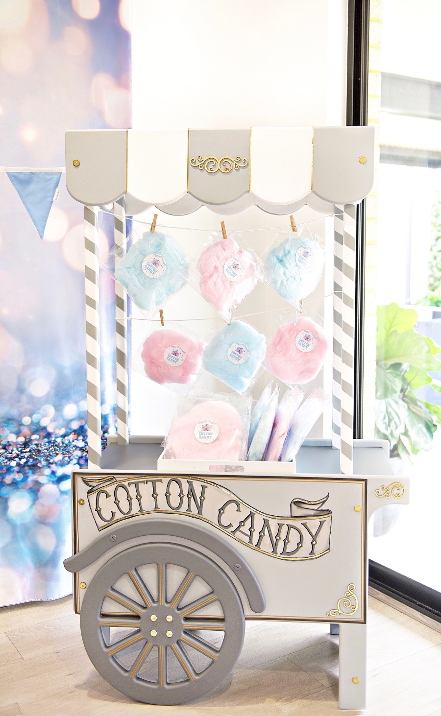 pink-blue-carnival-carousel-birthday-cotton-candy-cart