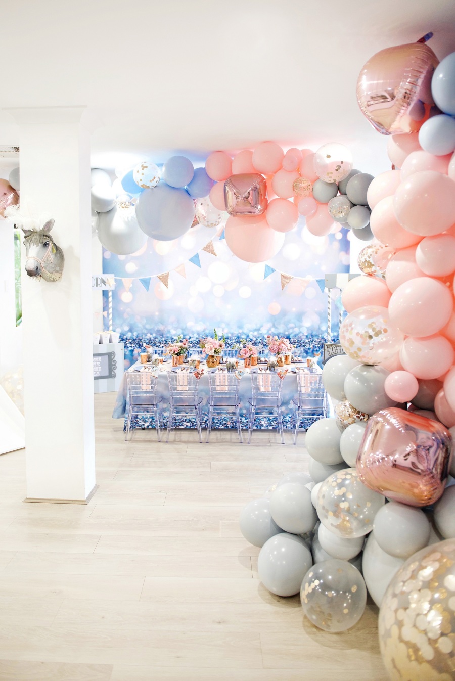 stunning-carnival-party-decorations