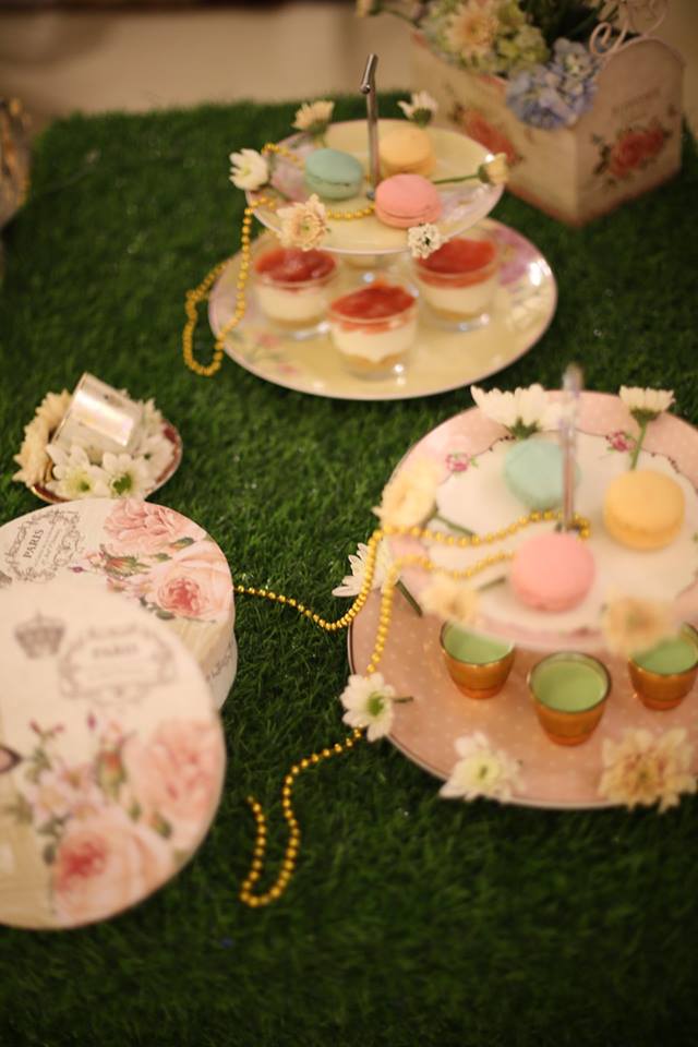 A Vintage Royal celebration fit for a Princess macaroons