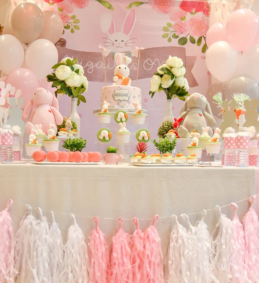 Cute Bunny First Birthday tablescape