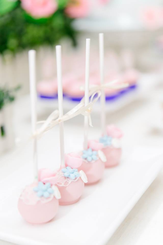 elegant cakepops