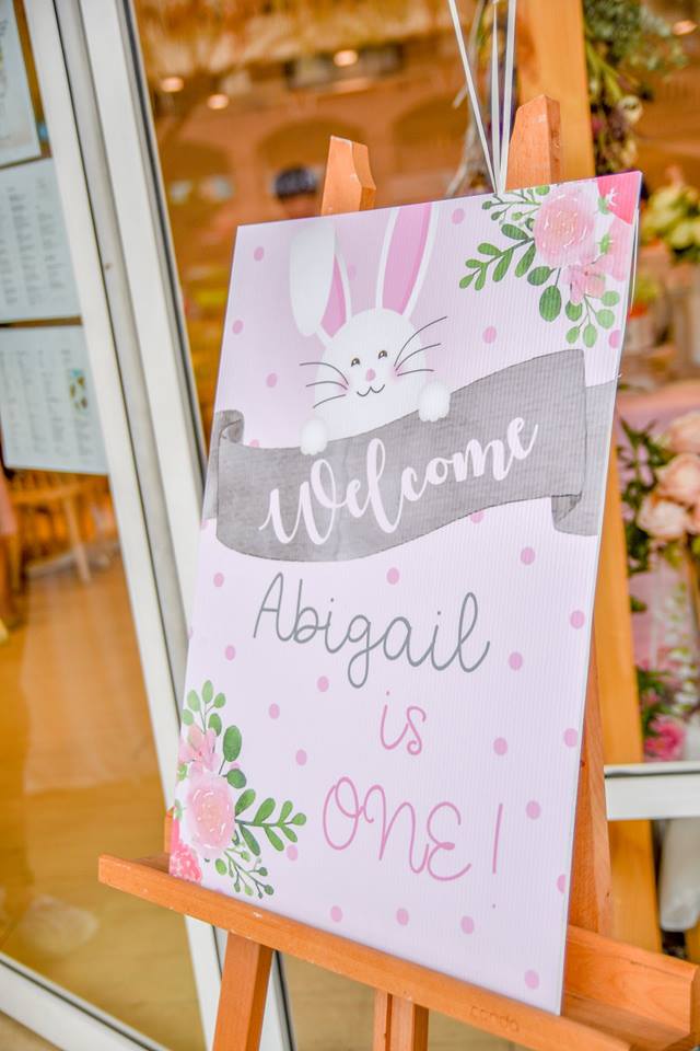 welcome sign for bunny party