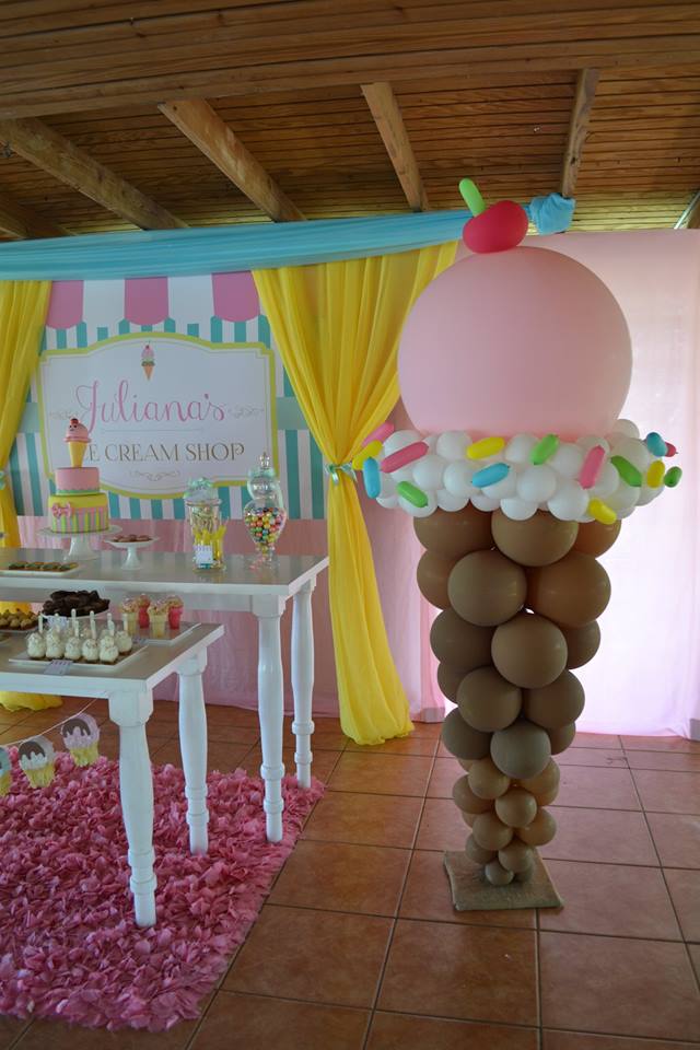 Ice Cream Shop Birthday balloon decor