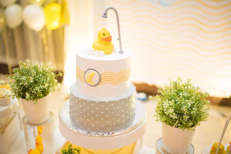 Rubber-Ducky-Birthday-Celebration-Cake