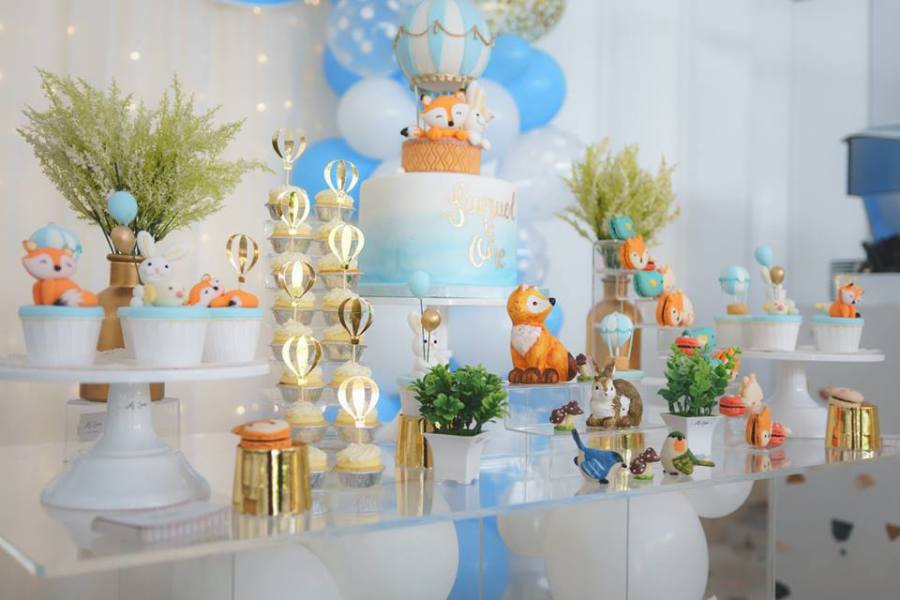 woodland animals and hot air balloon dessert tablescape