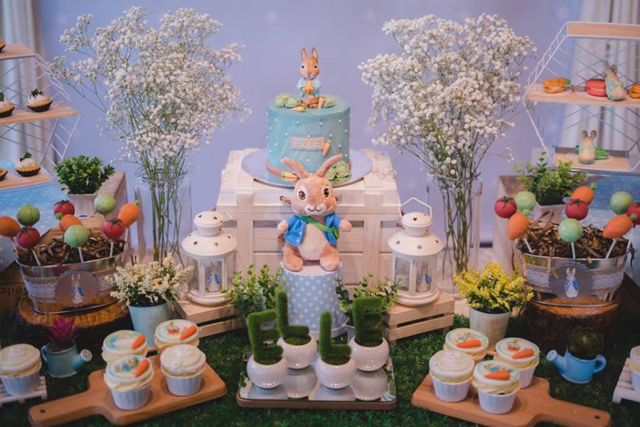 Whimsical-Peter-Rabbit-Birthday-Treat-Table