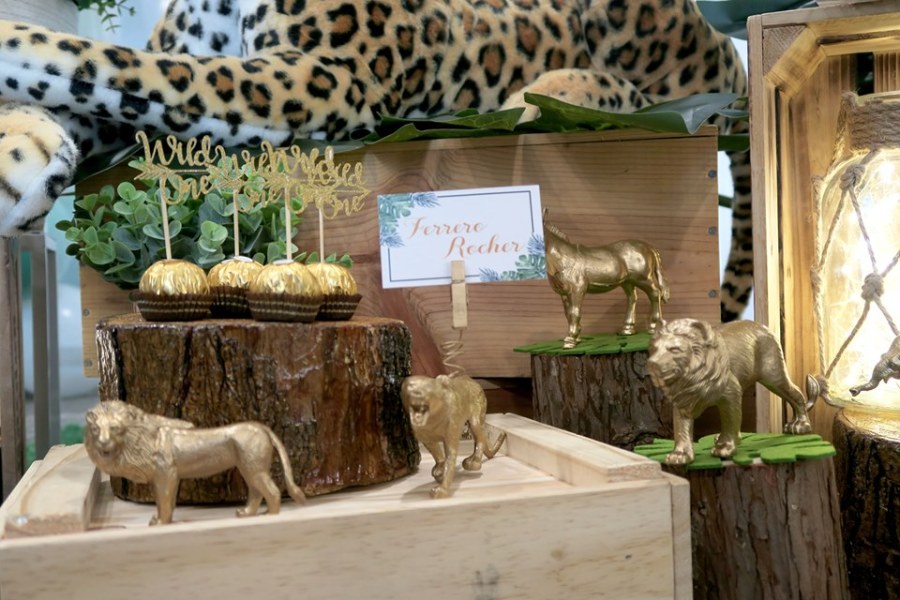 animal displays in gold