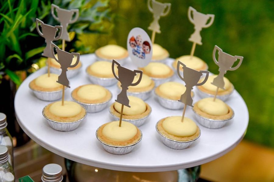 trophy cupcake toppers