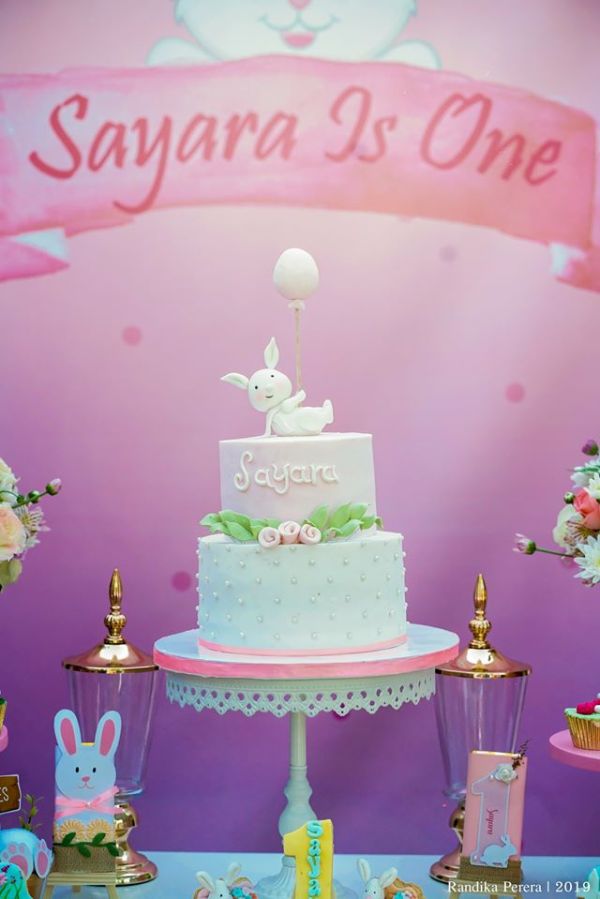 bunny with balloon cake