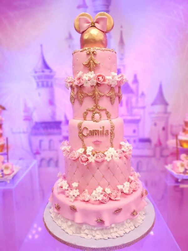 Pink and Gold Minnie Mouse Cake