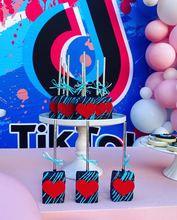 Tiktok birthday sweets