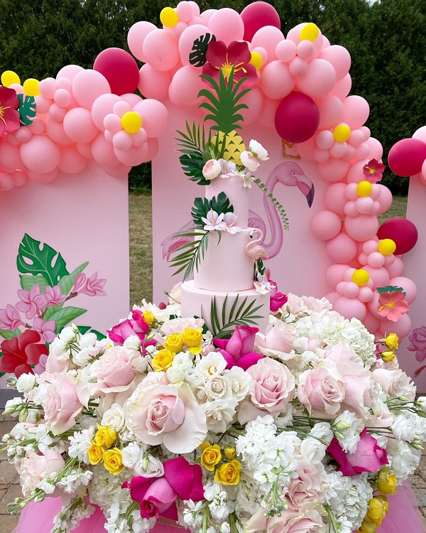 beautiful pink flower flamingo party decorations