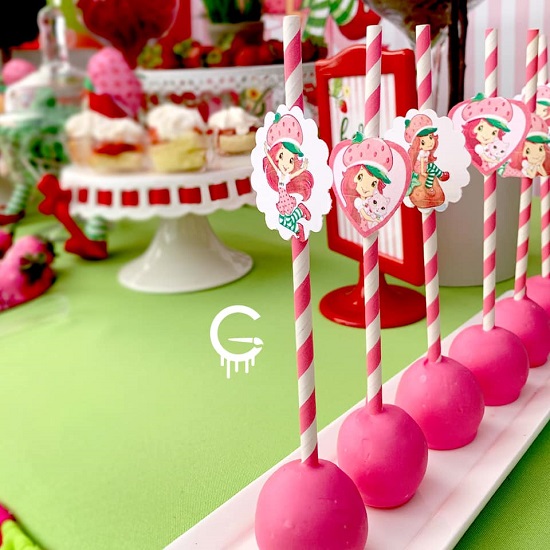 pink cakepops with tags