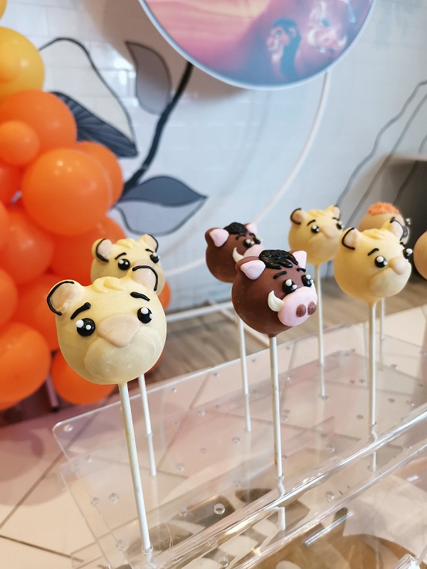 Lion king party cakepops