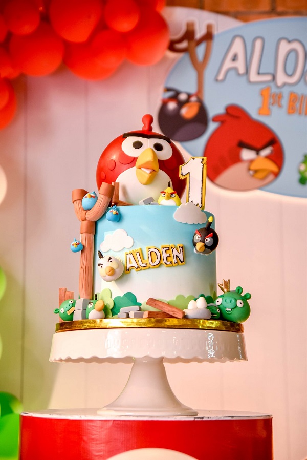 angrangry bird birthday first cakey bird birthday first cake