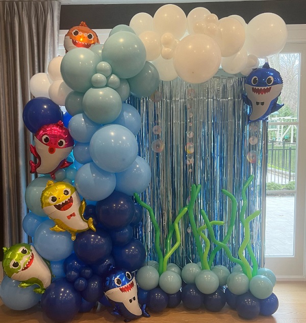 Baby shark doo doo doo balloons