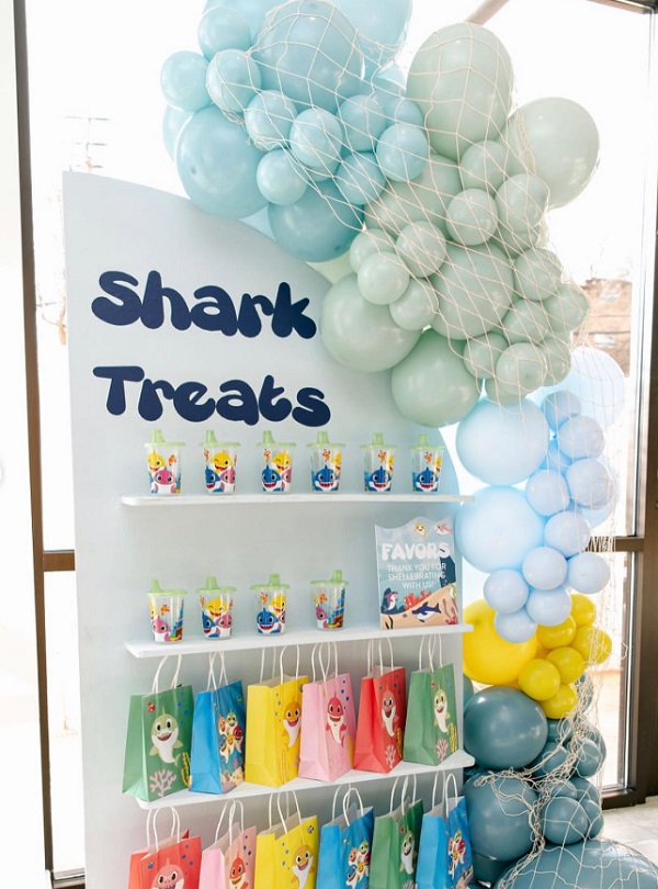 shark party treats shelf