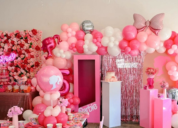 barbie balloon garlands