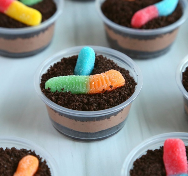 classic Worms and Dirt Cups