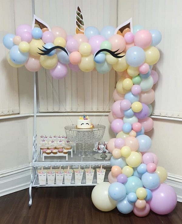 pastel unicorn balloons