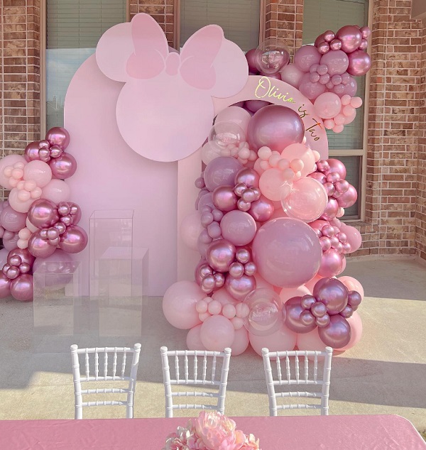 pink and rose gold minnie mouse party decorations