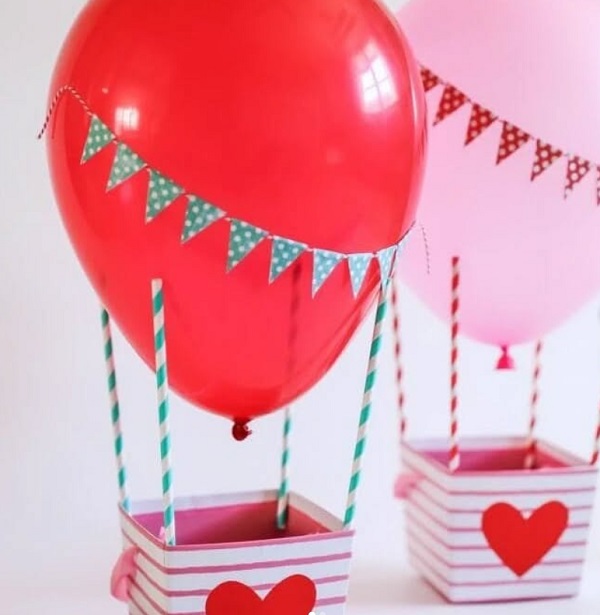 DIY Valentines hot air balloon craft