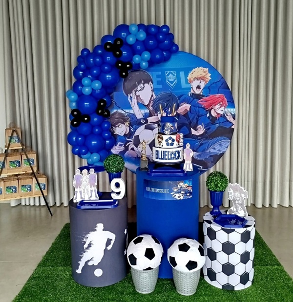 blue lock birthday dessert table football