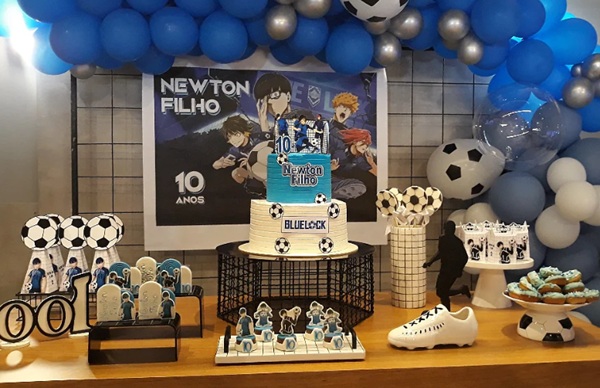 blue lock party food table