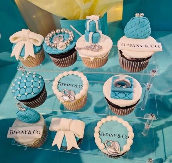beautiful tiffany cupcakes