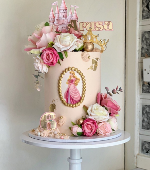 sleeping beauty princess cake