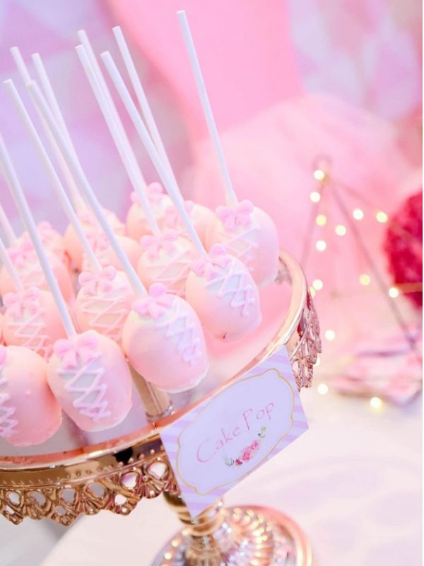 tutu cute birthday cakepops