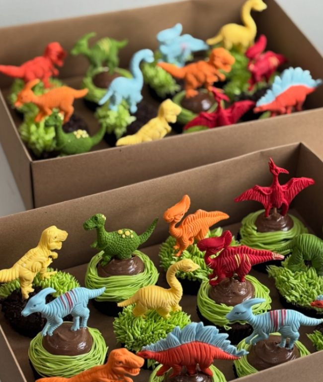 Jurassic Cupcake