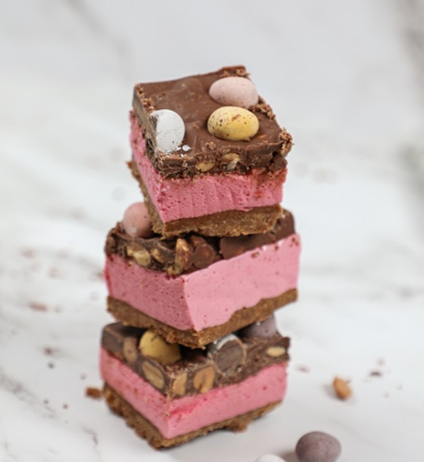 No-Bake Easter Egg Rocky Road