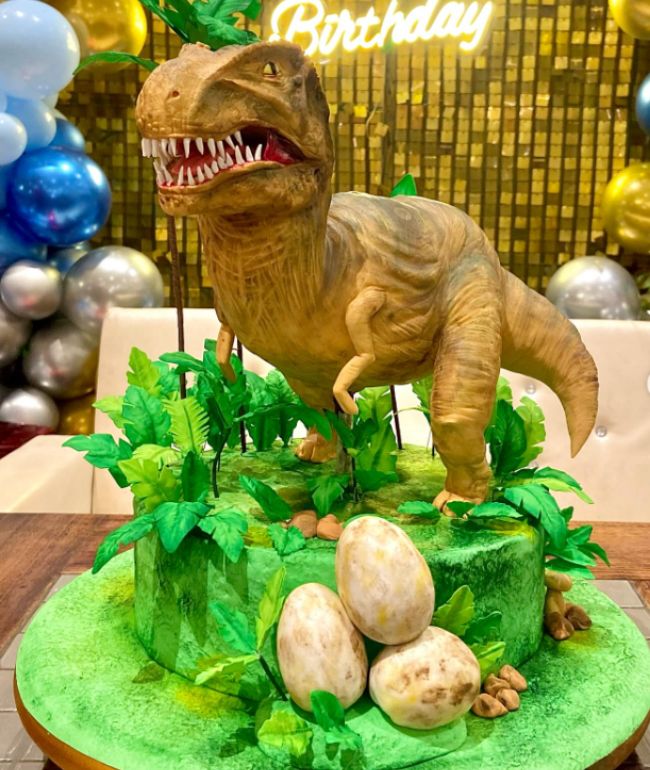 T-Rex Cake