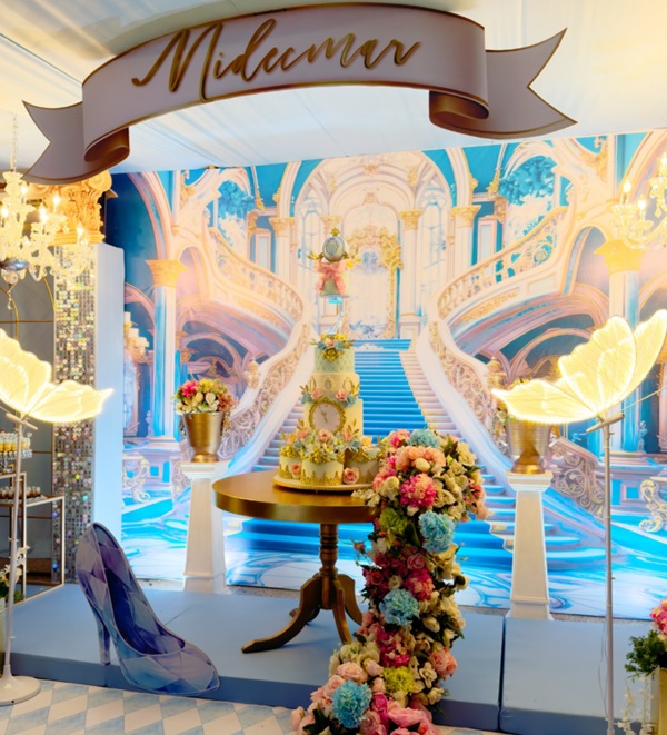 beautiful Cinderella party backdrop