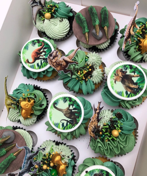 creative dinosaur cupcakes