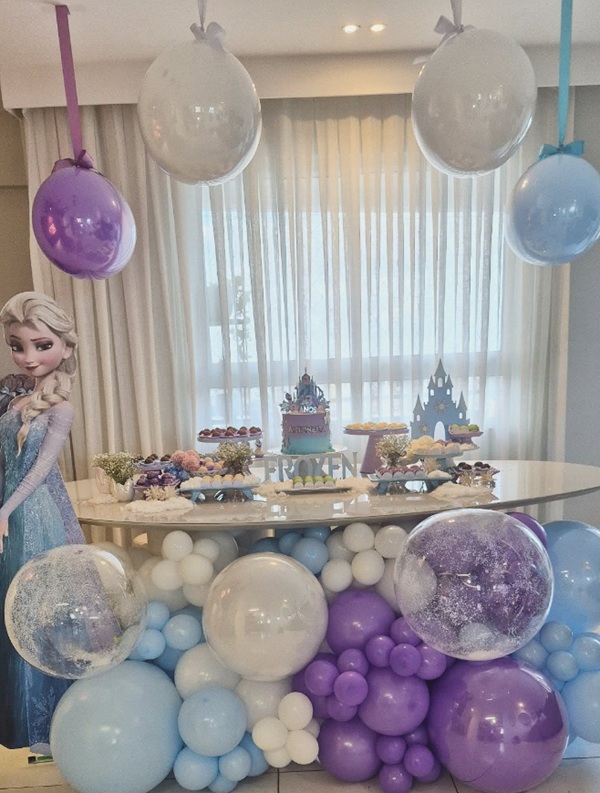 frozen party balloons
