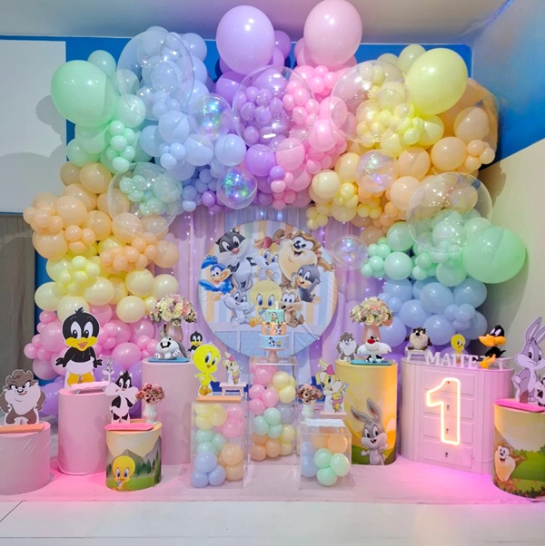 pastel looney tunes first birthday