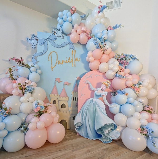 soft blue and pink cinderella balloon garland