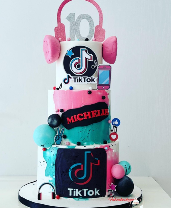 tiktok cake