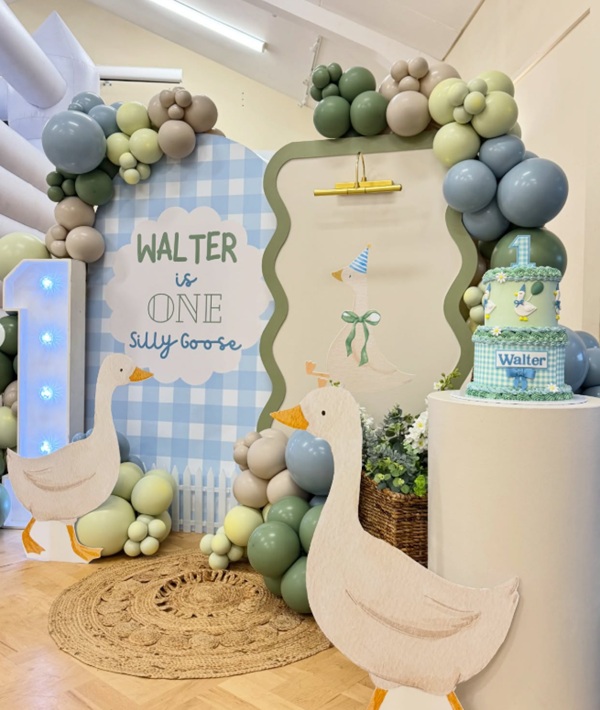 cute blue and green goose themed party